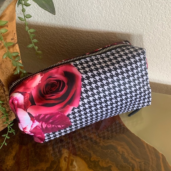 SONIA KASHUK bag, pink roses on black/white houndstooth check, silver zipper EUC - Picture 3 of 17